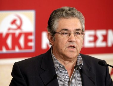 KKE: Η κυβέρνηση εξαπατά τους συμβασιούχους